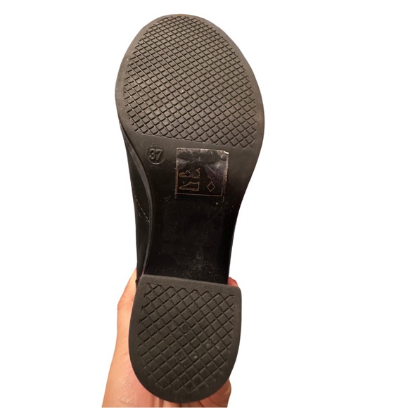 Topshop Black Leather Platform Ankle Boots with Front Zipper - Picture 3 of 13